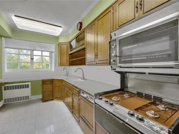 2114 Avenue N image 8 of 24