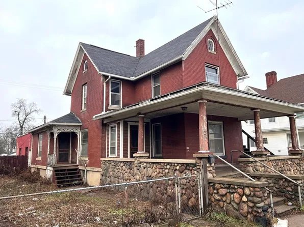 303 N Saginaw St, Durand, MI 48429