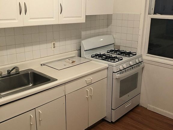 2nd image of 108-07 160th St Floor 2