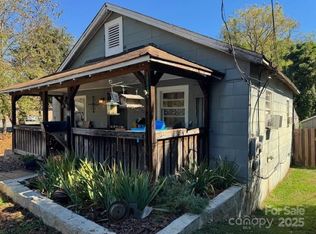 718 E Union St, Morganton, NC 28655