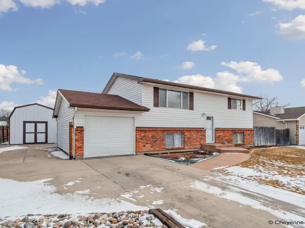 4321 Superior Ave, Cheyenne, WY 82001