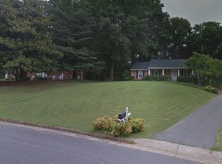 1607 Sam Lions Trl, Martinsville, VA 24112