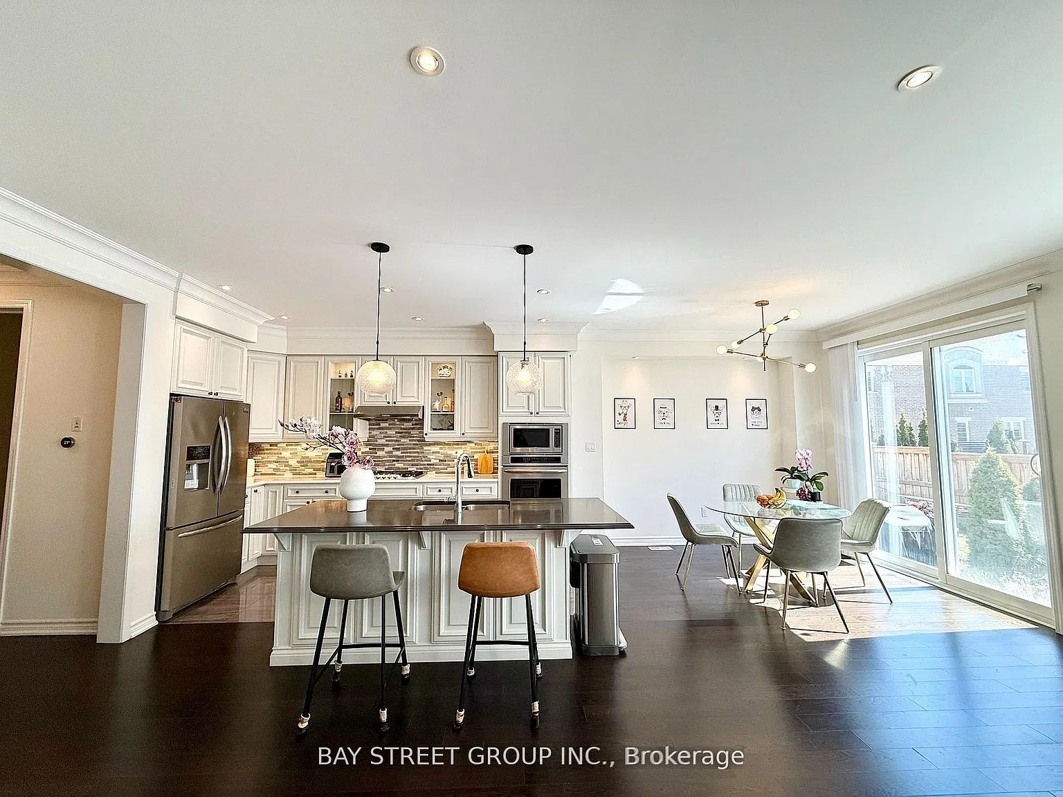 4 bed, $4,000 — Photo 3