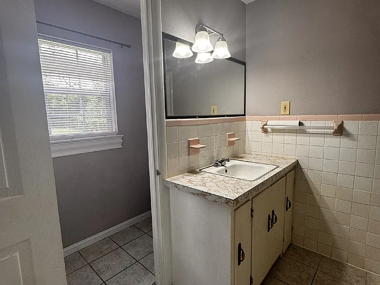 3009 W Olive St — Photo 12