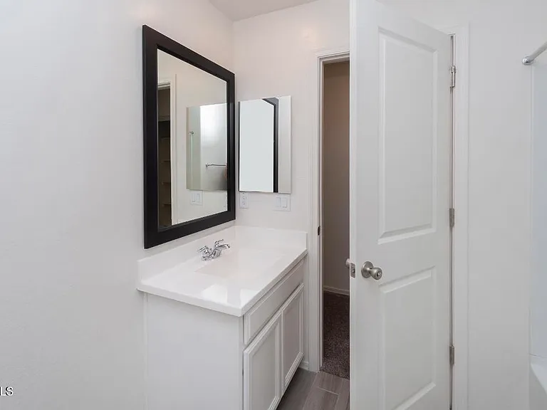 7243 N 125th Dr — Photo 16