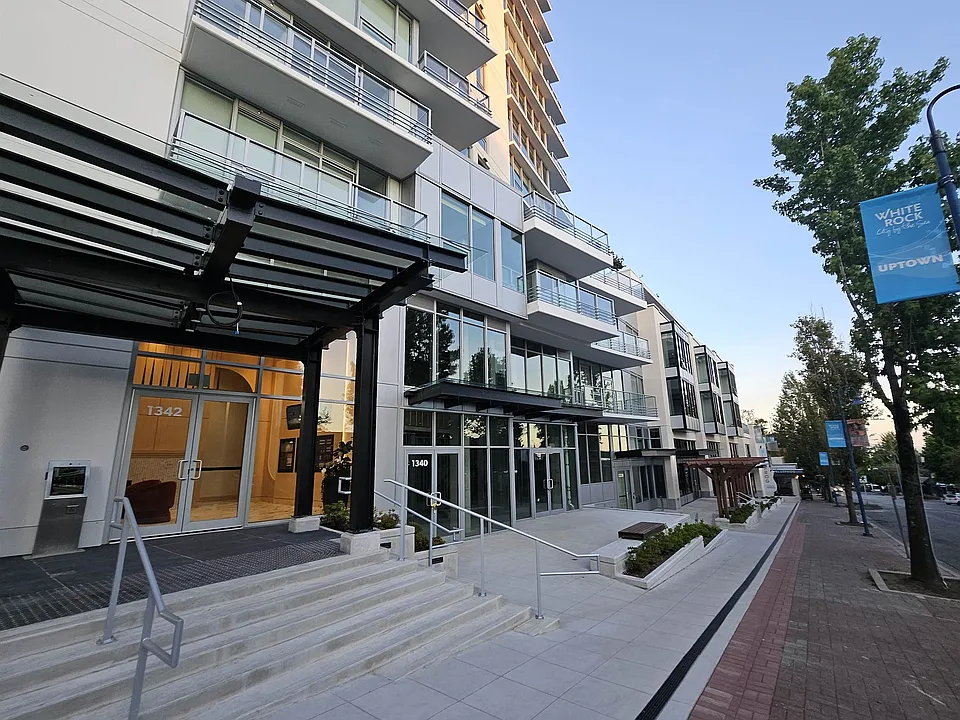 1342 Johnston Rd #403
