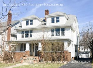 3167 E Derbyshire Rd, Cleveland Heights, OH 44118