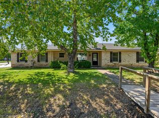 900 N Bunker Dr, Robinson, TX 76706