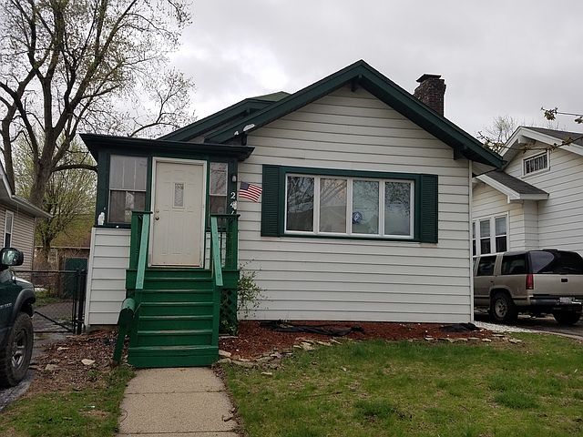 1st image of 241 Waltham St