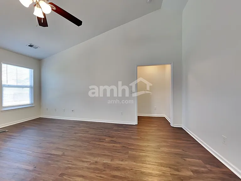 129 Charlesfort Way — Photo 5