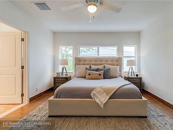 3rd image of 603 NE 28th St APT 1