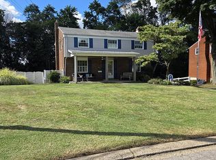 650 Galway Dr, Bethel Park, PA 15102