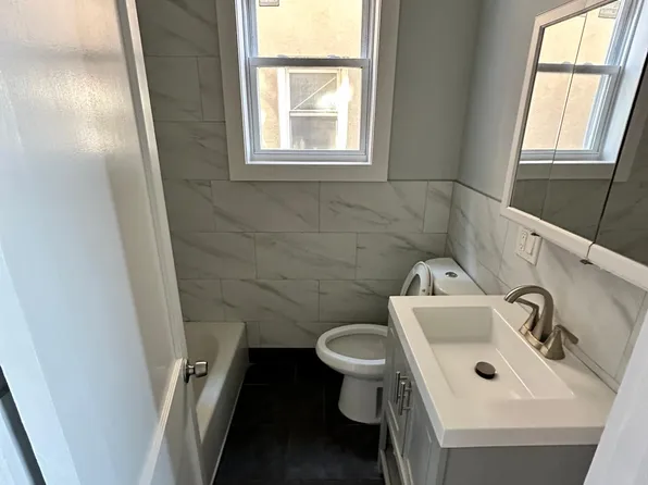 621 Columbia Avenue image 9 of 14