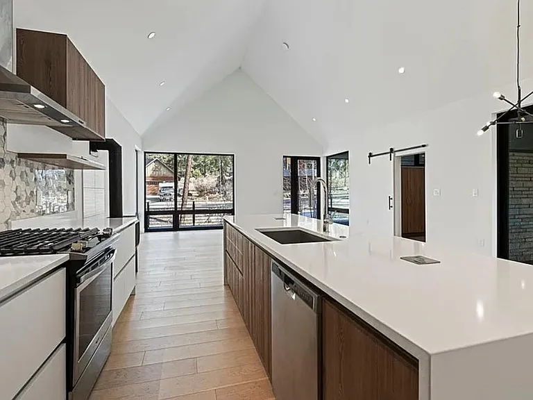 37 Big Bend Ct — Photo 8