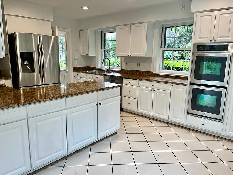5100 Upton St NW — Photo 13