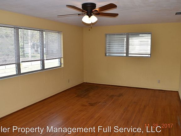 2nd image of 117 Maplewood Dr