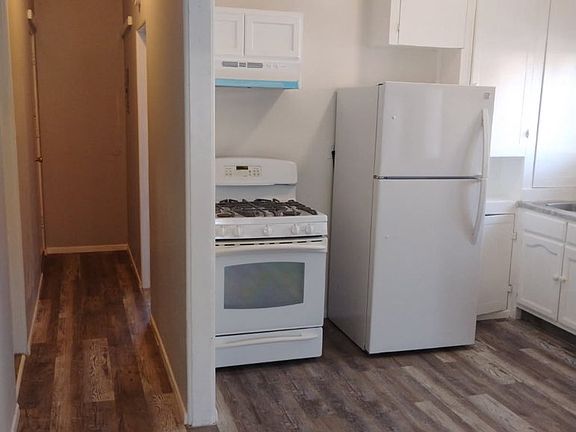 5th image of 439 W Cowles St #1