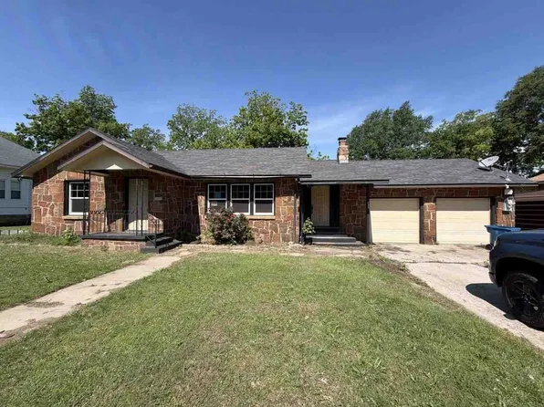 733 S 7th St, McAlester, OK 74501