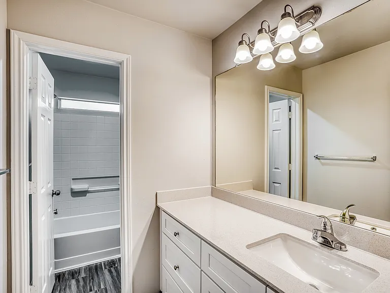 12254 Roy Mix Bohn Ln — Photo 25