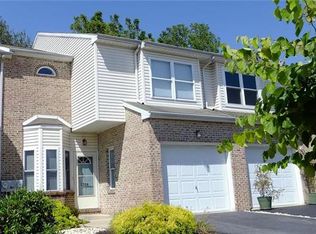 1206 Old Gate Rd, Northampton, PA 18067