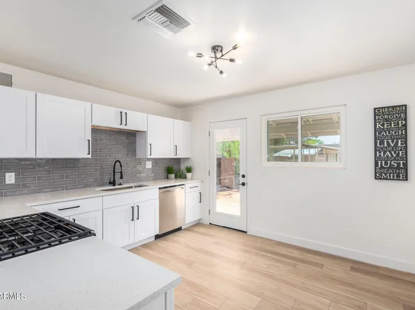6325 N 65TH Drive, Glendale, AZ 85301