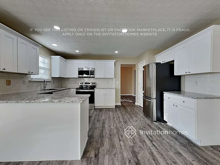 835 Roxfield Ct — Photo 11