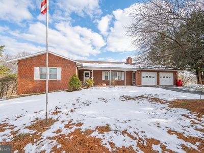 160 Morgan Ln, Berkeley Springs, WV, 25411