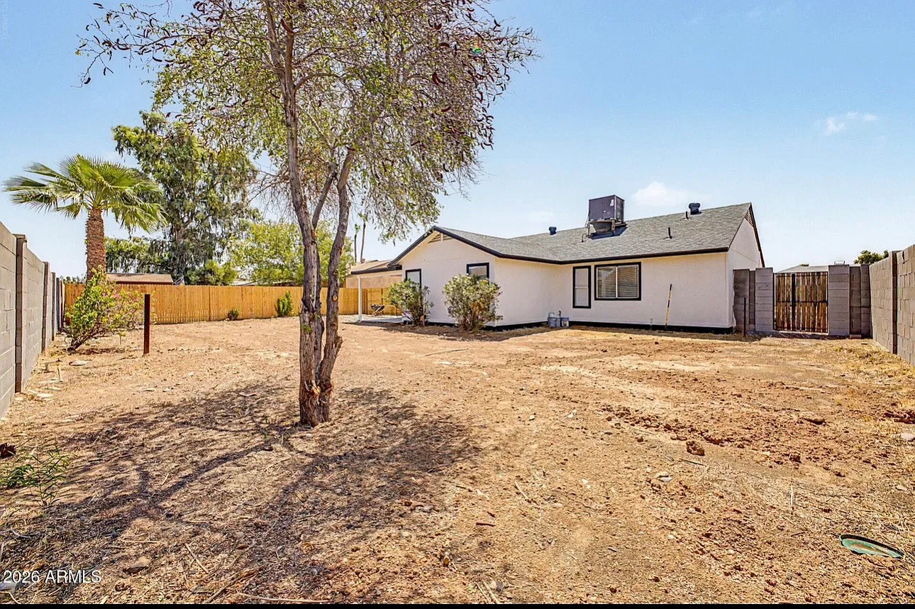 4 bed, 1461 sqft, $3,900 — Photo 3