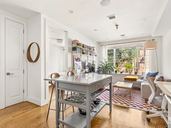 366 Gates Avenue image 1 of 8