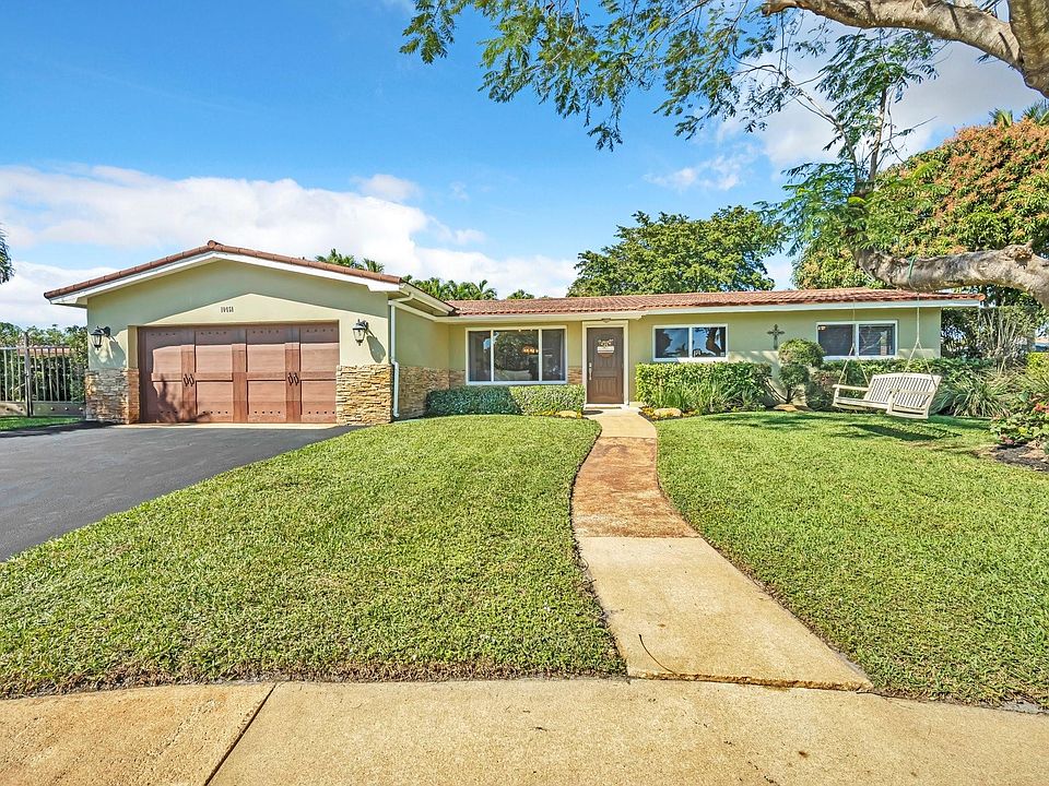 2nd image of 10451 NW 19th Street