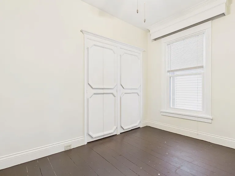 221 N Spring St — Photo 21