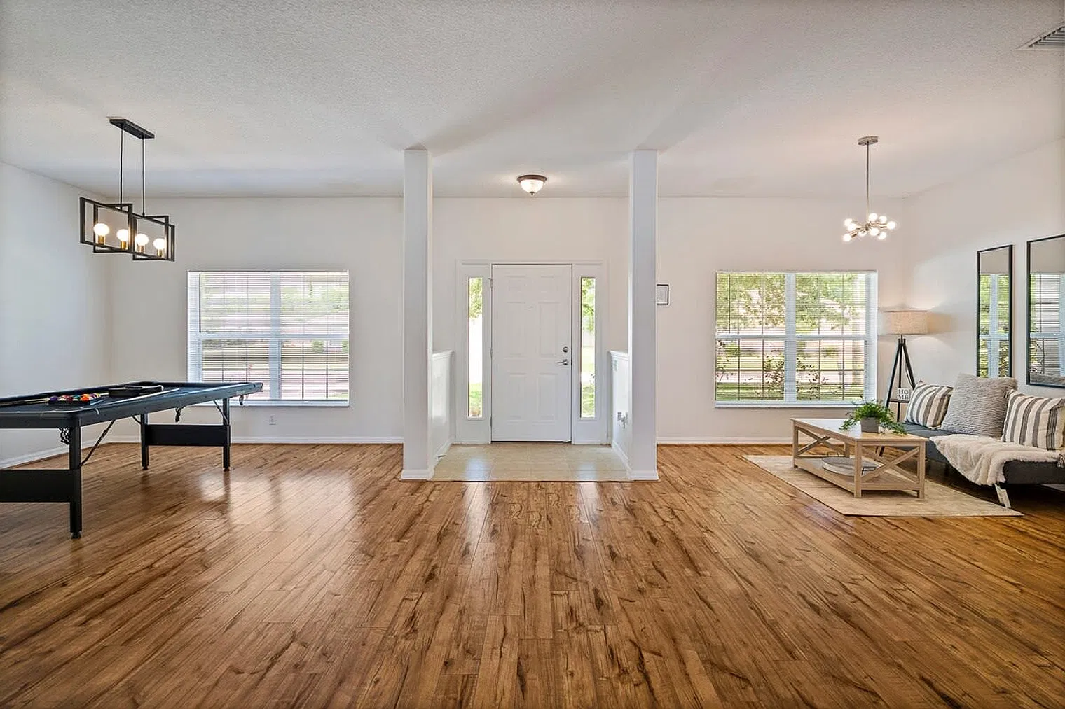 4 bed, 2.0 bath, 2497 sqft, $12,178 — Photo 2