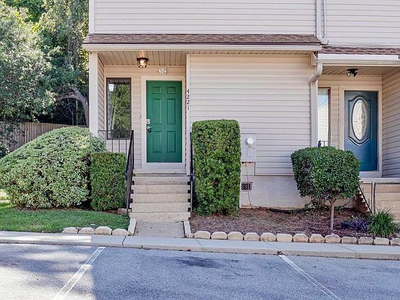 3rd image of 4221 Brookside Dr