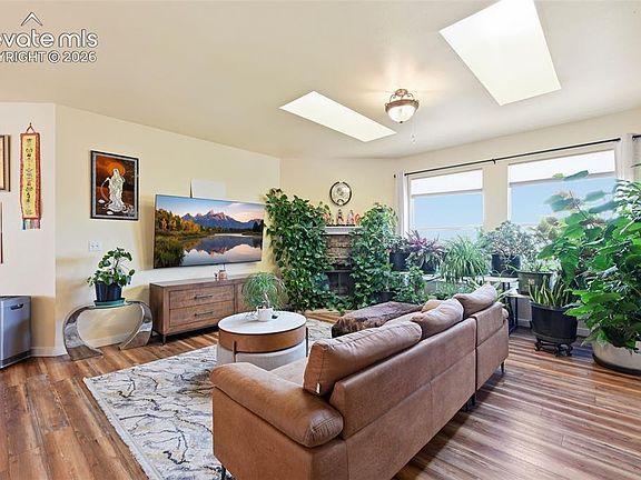 5th image of 1023 Whistler Hollow Dr