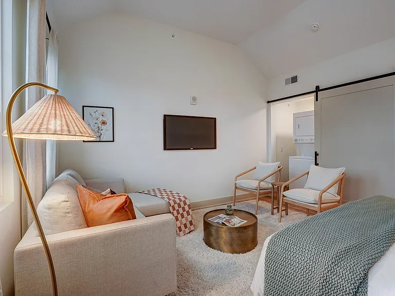 Flats On East Gay | Studio