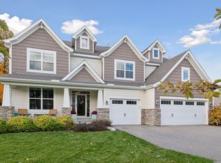 4957 Grand View Ave, Mound, MN 55364