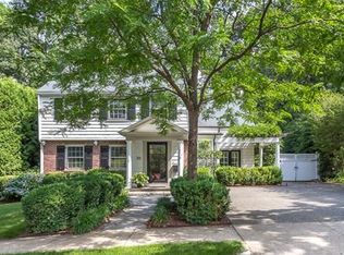 89 Fellsview Rd, Stoneham, MA 02180