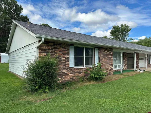 1121 Meadowbrook Dr, Mountain Home, AR 72653