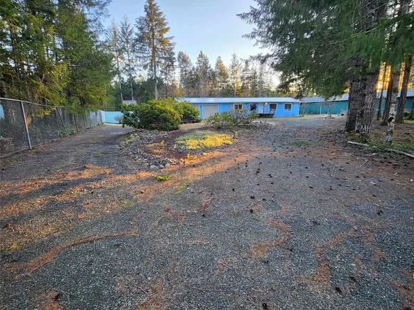1993 N Lake Cushman Road, Hoodsport, WA 98548