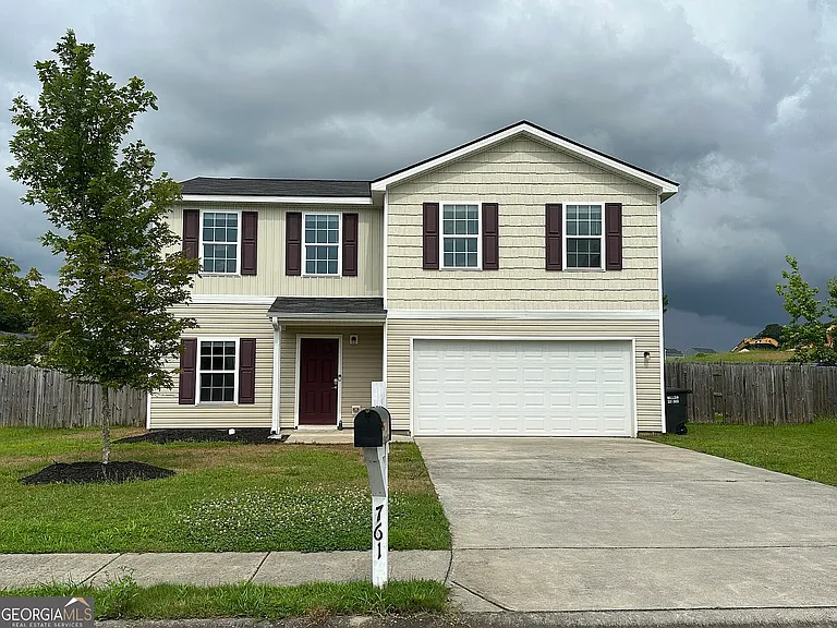 761 Riverside Dr NW — Photo 1