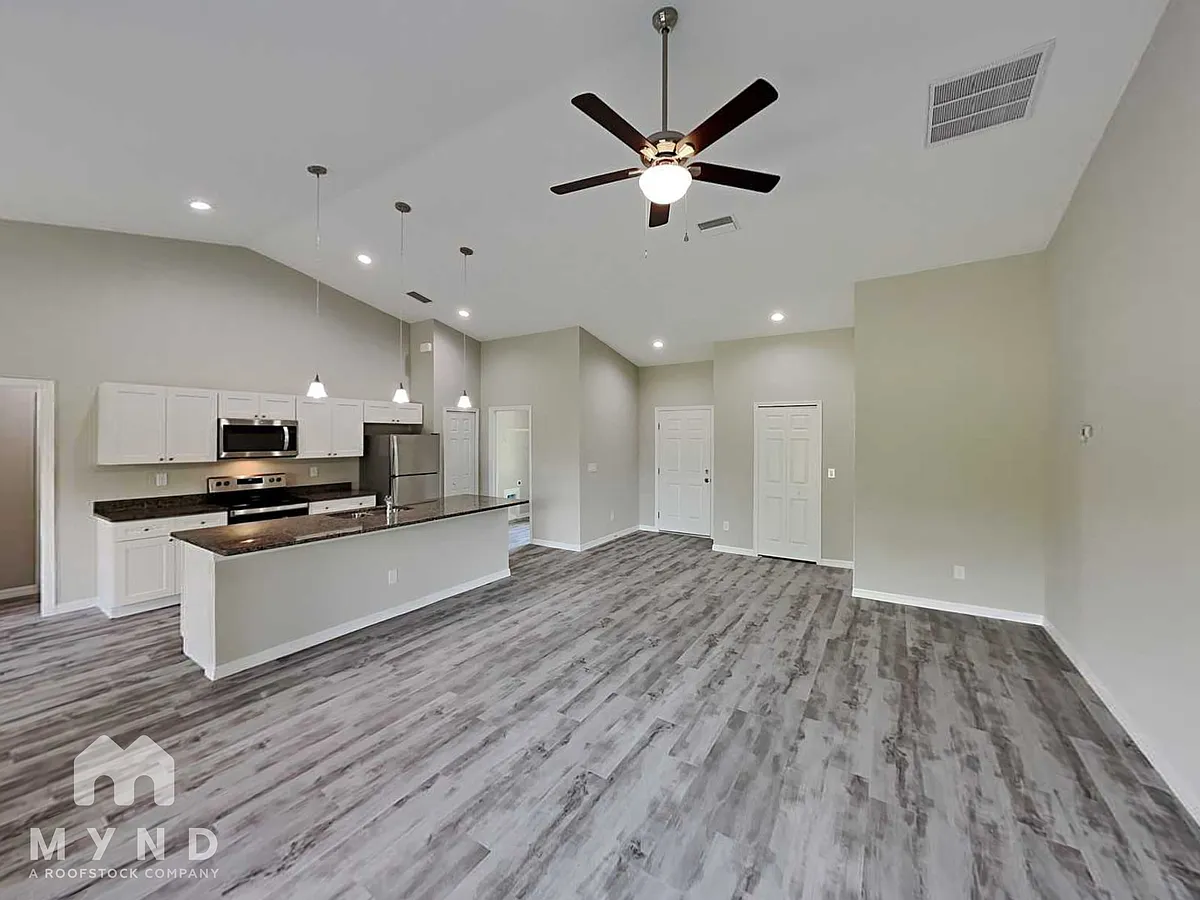 Building Photo - 7356 Cameo Cir