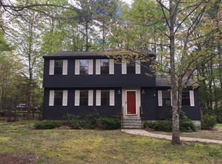15 Countryside Rd, Pepperell, MA 01463