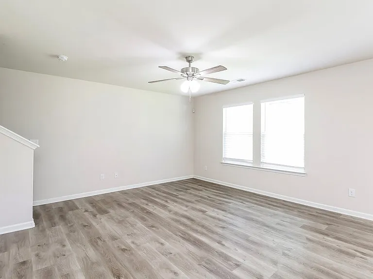 7810 Shadow Lawn Rd — Photo 5