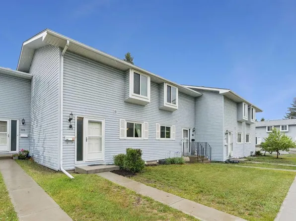 4810 S 40th Ave SW #109, Calgary, AB T3E 1E5