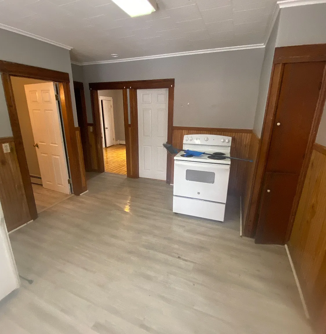 3 bed, 1200 sqft, $1,950 — Photo 4