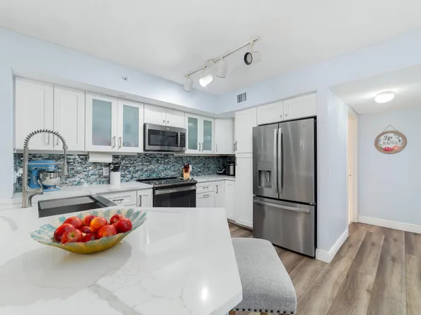 4041 San Marino Boulevard #102, West Palm Beach, FL 33409