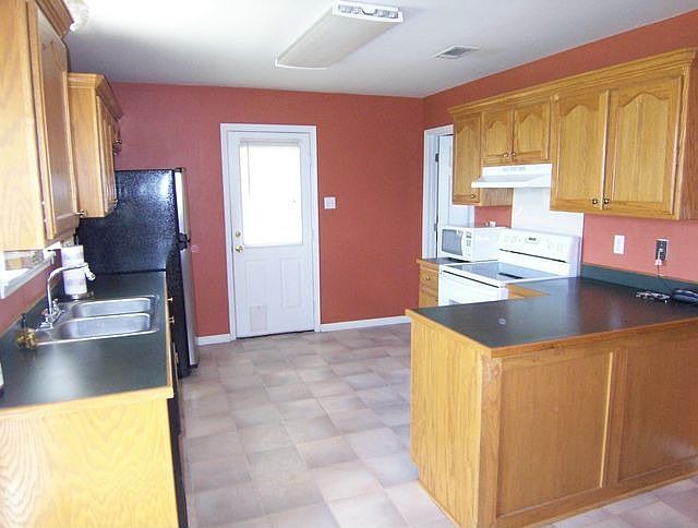 2nd image of 271 David Dr