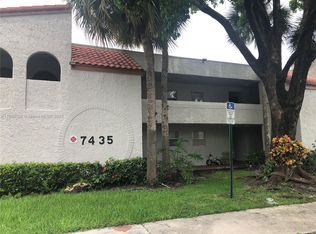 7435 Woodmont Ter APT 205, Tamarac, FL 33321