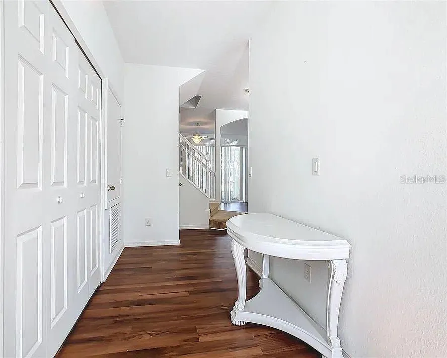 3 bed, 2.5 bath, 1468 sqft, $2,000 — Photo 3