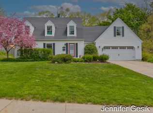 816 S Alexander St, Greenville, MI 48838